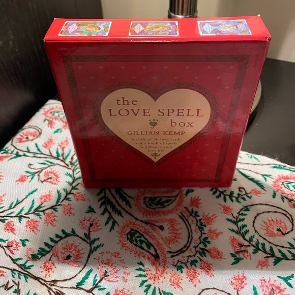 The Love Spell Box by Gillian Kemp – 30 Potent Spells to Enhance Your Love Life - Picture 2 of 5